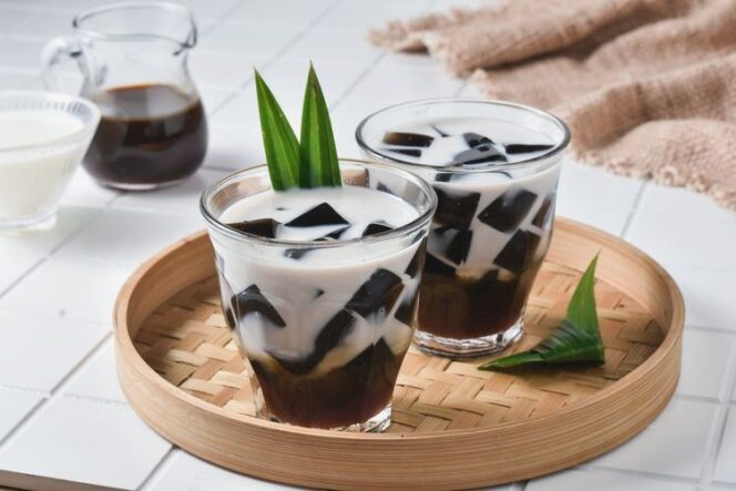 
					Cincau Hitam Rendah Gula: Resep Segar Tanpa Santan, Cocok Panas!
