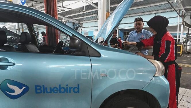 
					Blue Bird ke Solo: Gandeng Kosti, Investasi Taksi Makin Ngebut!
