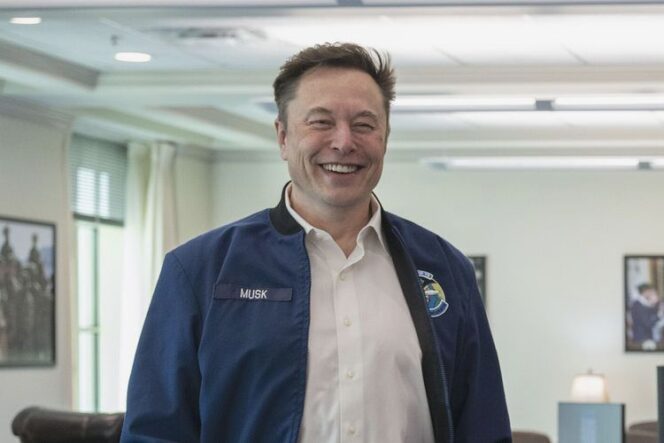 
					Elon Musk Beli Saham Tesla Lagi, Harganya Bikin Melongo!