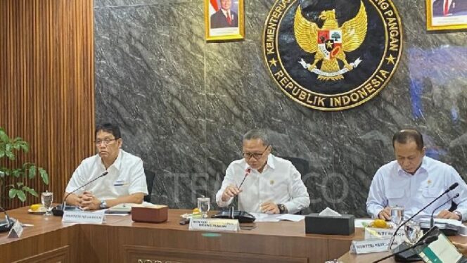 
					Dua Menteri Ini Rencanakan Duit Koperasi Desa Merah Putih, Bakal Cair?