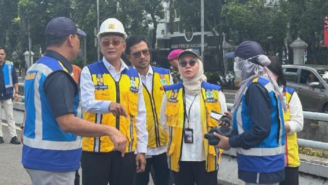 
					Demo DPR: Kerugian Jawa Timur Terbesar, Tembus Rp 900 Miliar!