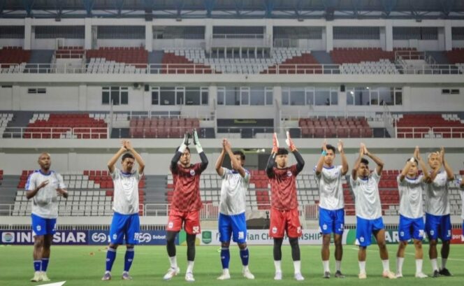 
					Yoyok Sukawi Disindir Suporter Usai PSIS Dibantai Persiku: Jatidiri Bergetar!