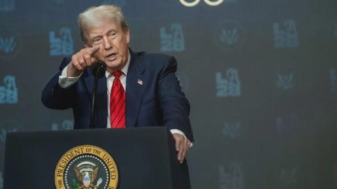 
					Trump Rapat Dadakan dengan PM Qatar, Ada Apa dengan Israel?