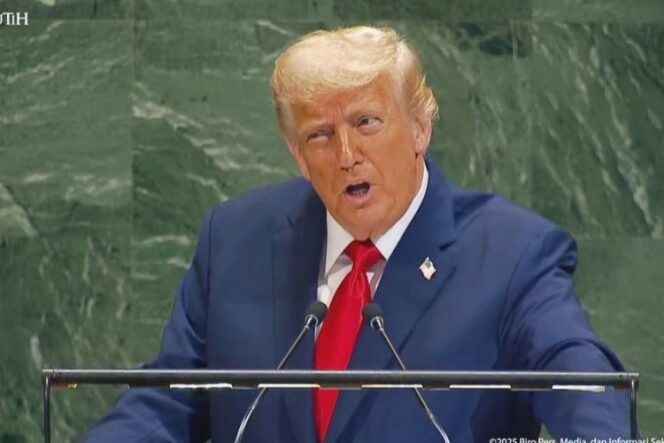 
					Trump Terapkan Tarif 100 Persen untuk Film Asing, Saham Netflix Loyo