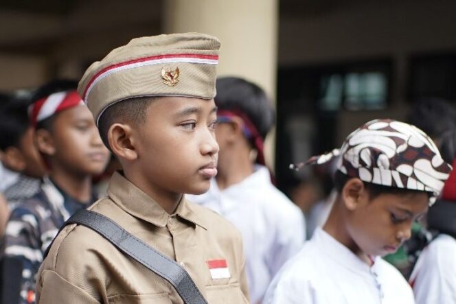 
					Tak Biasa! Siswa SDIT Al Uswah Surabaya Peringati Hari Pahlawan dengan Virtual Run dan Orasi Bung Tomo