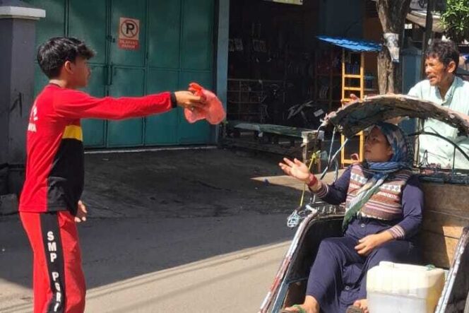 
					Keren! Begini Cara SMP PGRI 6 Surabaya Siapkan Generasi Emas Lewat Gerakan ‘Berkah Sehat Bersih’