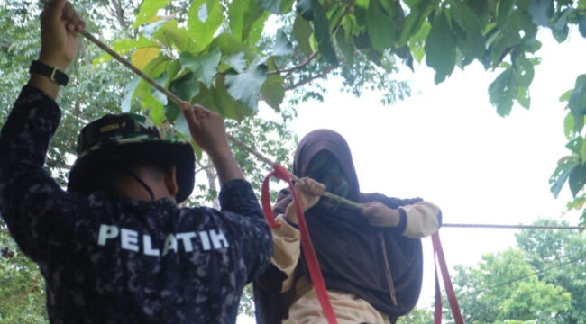 Siapkan Generasi Tangguh, SMPIT Insan Permata Bojonegoro Adakan LDK Berbasis Taruna