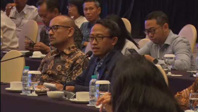 
					Di Hadapan Dindik Jatim, Edris Paparkan Solusi Pendidikan Masa Depan