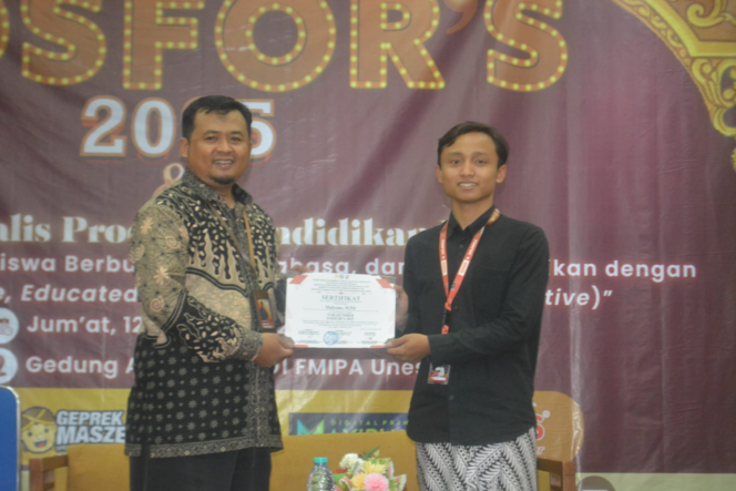 
					FOSFOR’S 2025 Unesa Digelar, Kepala SMPIT Al Ibrah Gresik Bekali Mahasiswa Literasi Gen Z