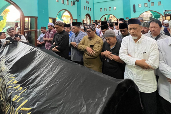 
					Kesan Mendalam Ustadz Salim A Fillah tentang Sosok Ustadz Jazir: Guru Dakwah, Cinta Indonesia