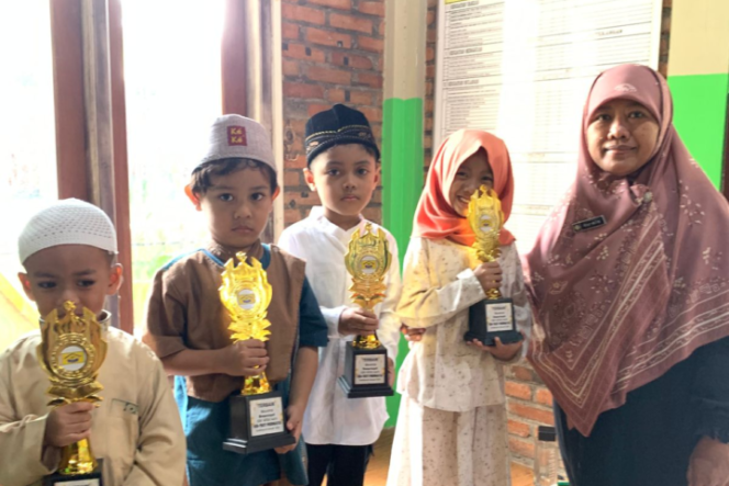 
					KB-TKIT Permata Surabaya Gelar Peringatan Isra Mi’raj, Tanamkan “Cinta Salat” Sejak Dini