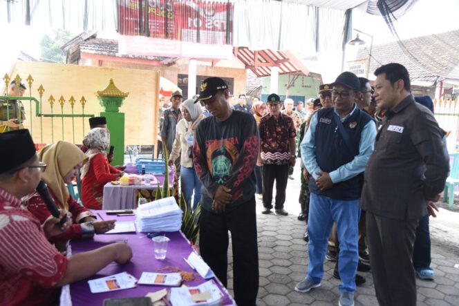 
					Demokrasi Desa Berlangsung Aman, Forkopimda Sidoarjo Turun Langsung ke Lapangan