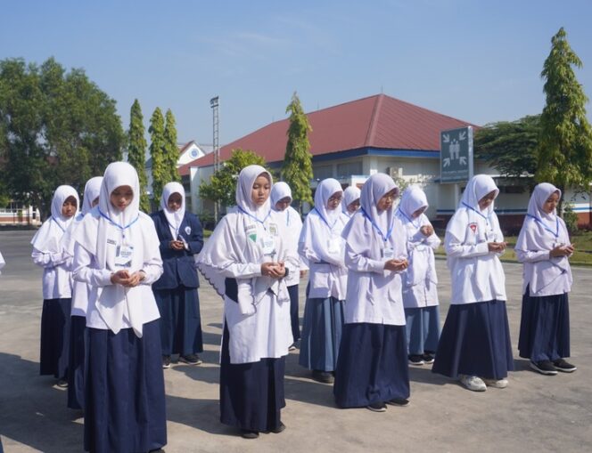 
					LDKS OSIS SIT Jatim Dorong Siswa Tak Sekadar Paham Kepemimpinan, tapi Siap Praktik