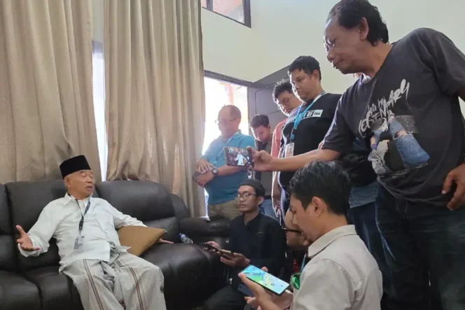 
					Antara Ikatan Historis dan Marwah Organisasi: Nasihat Kiai Asep untuk Rais Aam PBNU di Muktamar Nahdlatul Ulama