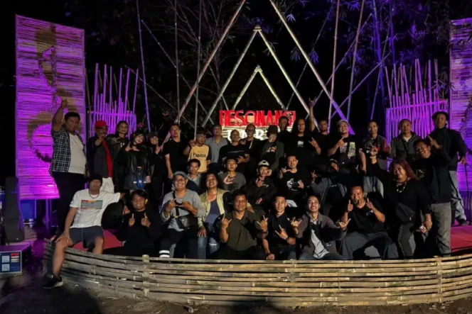 
					Dari Kampung Madu, Kediri, ke Panggung Hak Cipta Nasional: Resonansi Karya Menggema Suara Musisi Orisinal