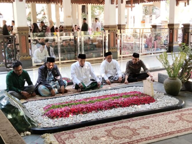 
					Jejak Spiritual Kiai Said di Tebuireng: Mencari Kedamaian di Tengah Dinamika Muktamar NU
