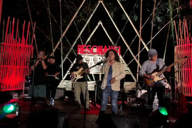 
					Resonansi Bambu: Saat Hak Cipta Musisi Lokal Bersemi dalam Edukasi Royalti di Kediri