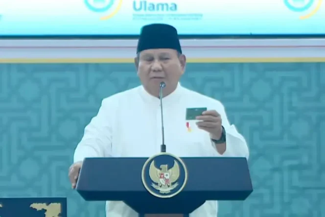 
					Simpul Janji di Tambakberas: Kehadiran Prabowo dan Kartu Seumur Hidup di Muktamar NU ke-35