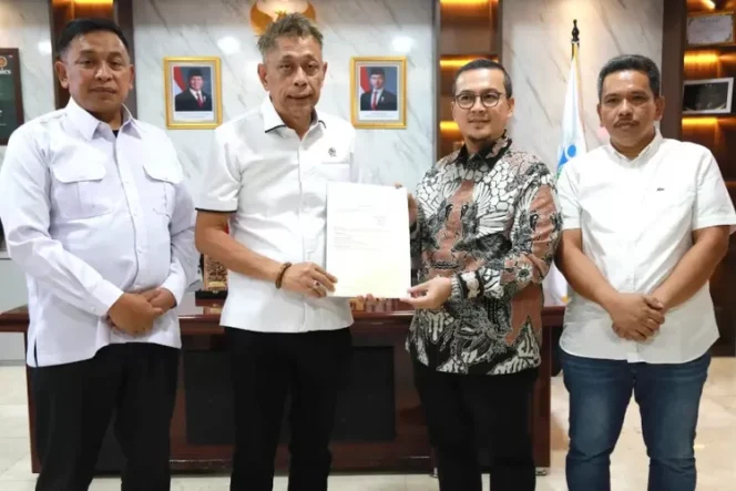 
					TERUNGKAP! Lahan 8,85 Hektare Bersertifikat, Mamuju Tengah Gaspol Wujudkan Sekolah Rakyat Permanen untuk Anak Miskin
