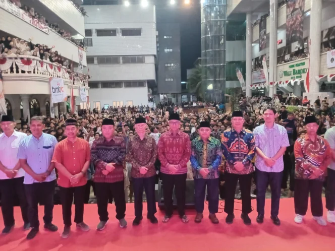
					Wawali Kota Kediri Ajak Santri Ponpes Wali Barokah Isi Kemerdekaan dengan Karya