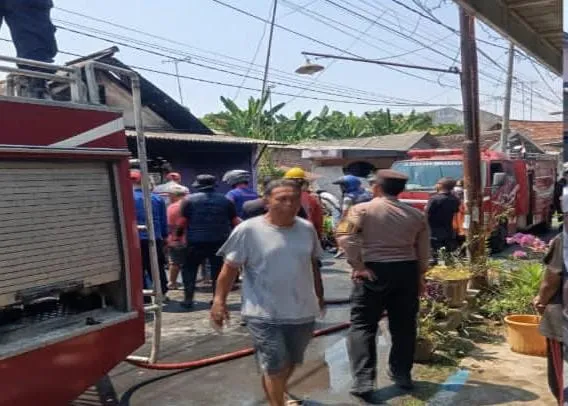Api di Dapur: Kelalaian Kecil yang Melahap Harapan di Mojokerto