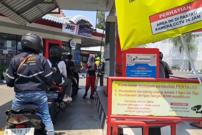 
					Di Balik Antrean BBM Malang: Pertalite dan Biosolar Menjadi Primadona di Tengah Arus Liburan dan Panen