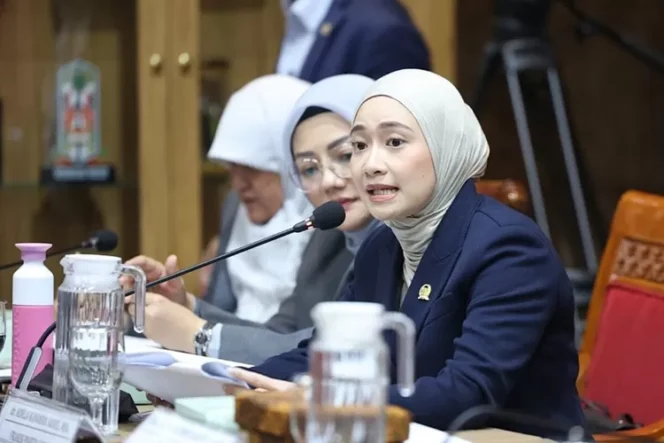 
					DPR Soroti Perpusnas: Jangan Cuma Buku Pelajaran, Literasi Butuh Bacaan Berkualitas Masuk Sekolah!