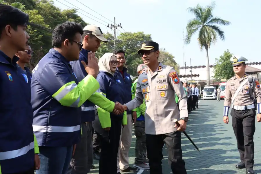 Jalan Raya, Tanggung Jawab Bersama: Ketika Polres Malang dan Relawan Merajut Ketertiban dan Keselamatan Berlalu Lintas