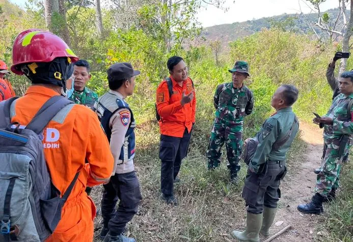 Jejak Bara di Wilis: Menyelami Bahaya Karhutla dan Panggilan Kewaspadaan di Musim Kemarau Kediri