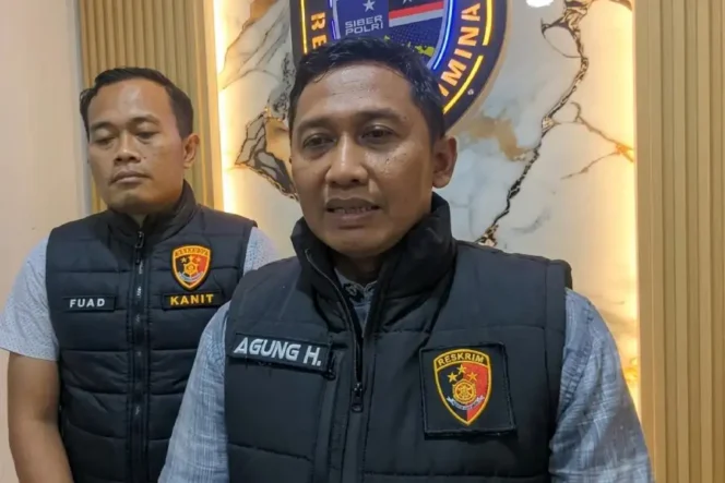 
					Ketika Cinta Berwujud Kode Palsu: Kisah Penipuan Pacar Online Modus IT Bank yang Menguras Hati dan Harta