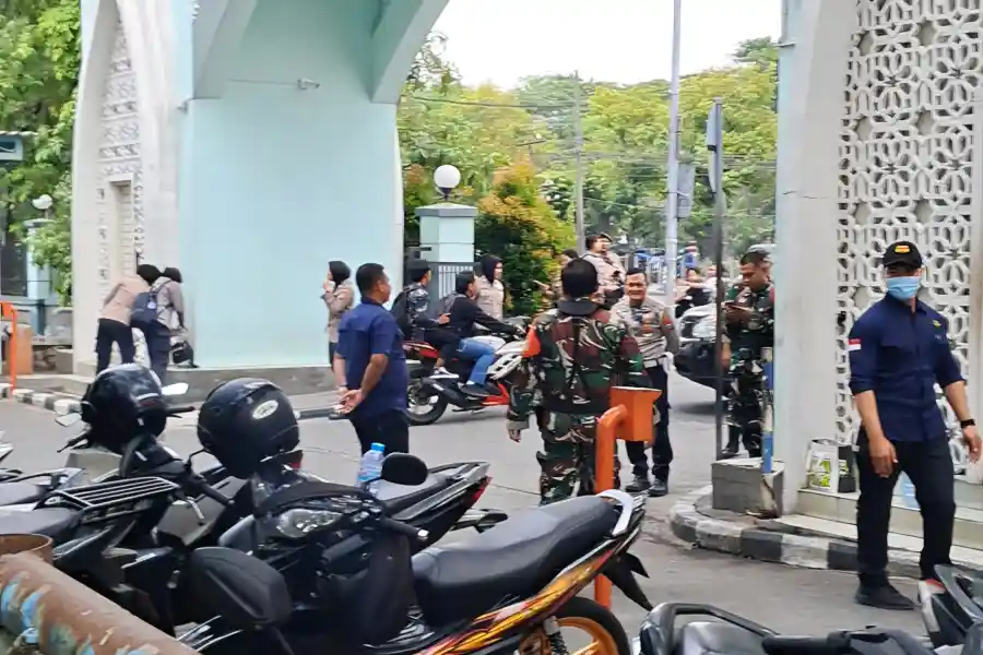 Ketika Gerbang Kampus Tertutup: Suara Mahasiswa UINSA dan Kebebasan Pers yang Terpasung