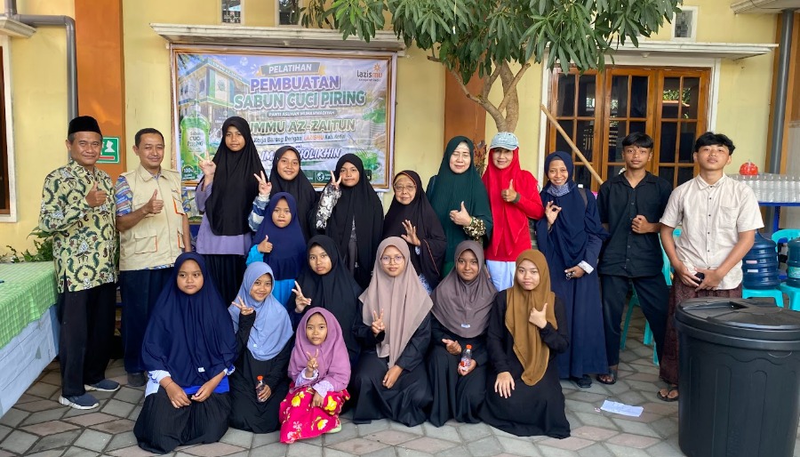 Lazismu Kediri Dorong Kemandirian Anak Panti Lewat Pelatihan Keterampilan Membuat Sabun