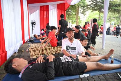 Merajut Inklusi di Garis Finis: Kisah Terapis Disabilitas Netra di Soekarno Run Banyuwangi
