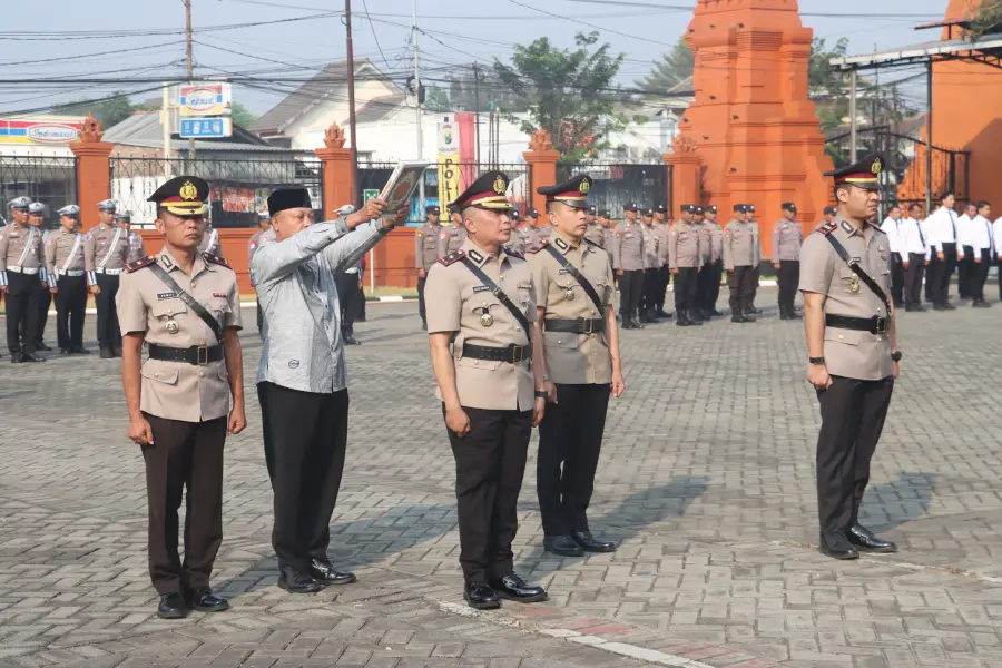 Rotasi Tiga Pilar: Kapolres Mojokerto Tekankan Adaptasi dan Inovasi di Trowulan dan Mojoanyar