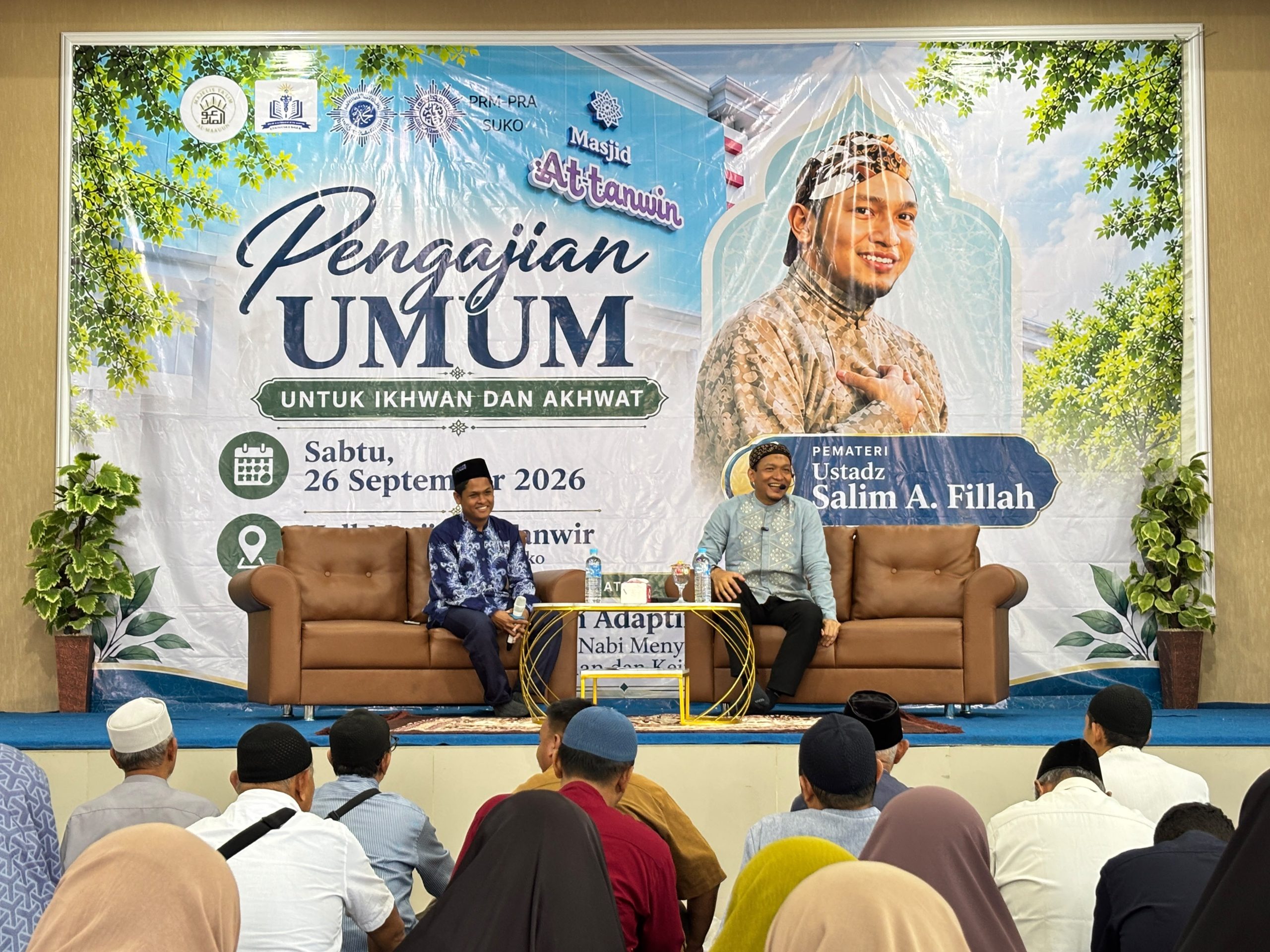 Salim A. Fillah Ungkap Kunci Bahagia Sejati: Istiqomah di Tengah Dinamika Perubahan Zaman