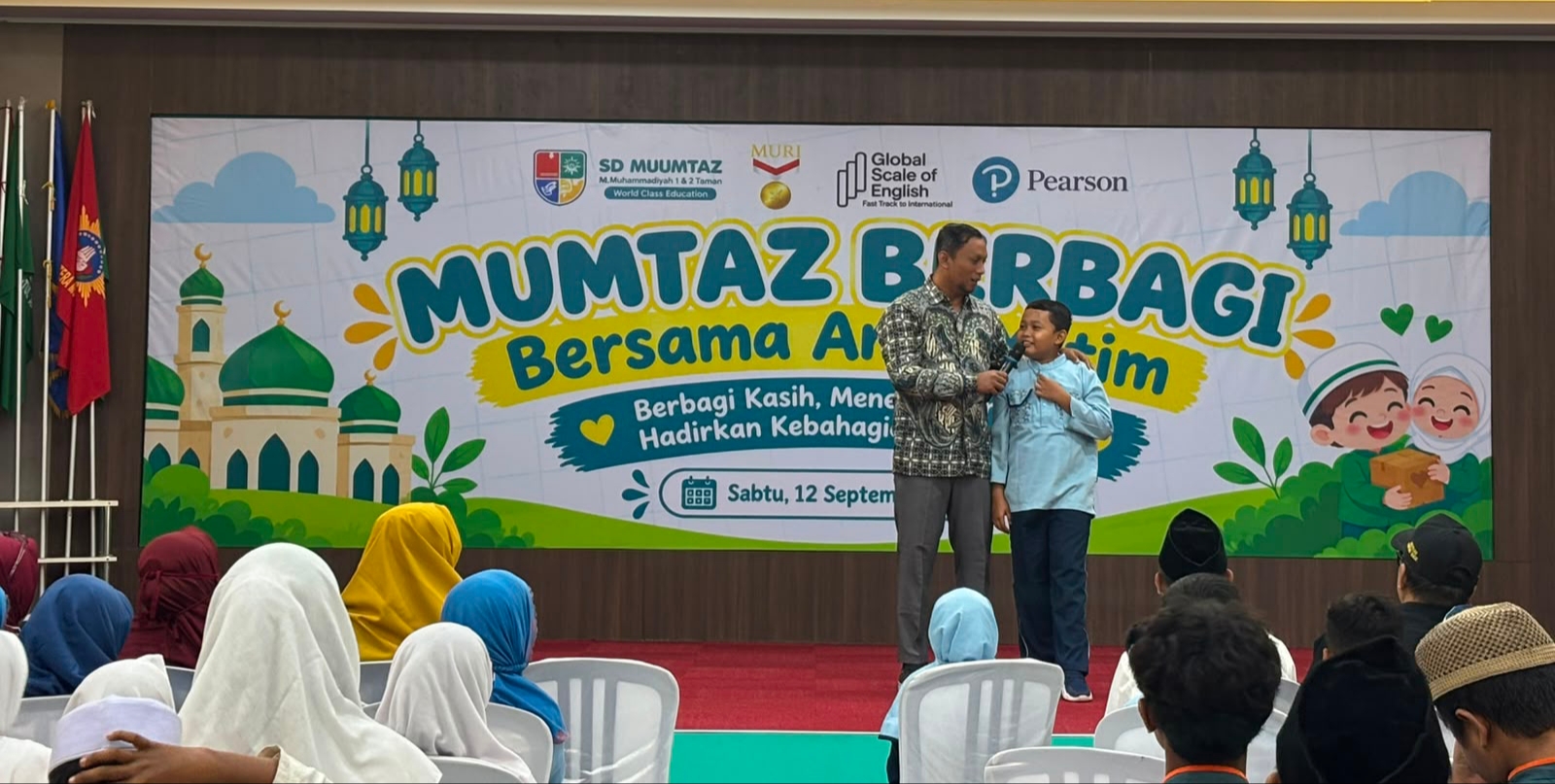 SD Mumtaz Rayakan Pagu PMB Terpenuhi dengan Berbagi Berkah Santunan 224 Anak Yatim