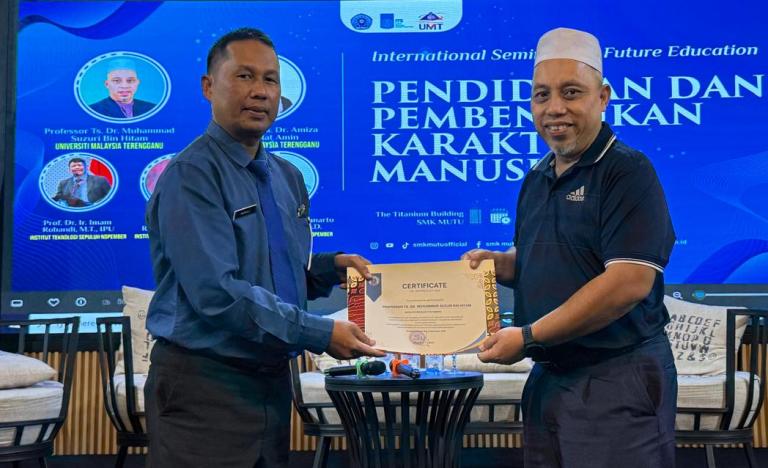 SMK Mutu Gelar Seminar Pendidikan Internasional, Profesor Beberkan Strategi Guru Hadapi Era Digital dan Keberagaman Siswa