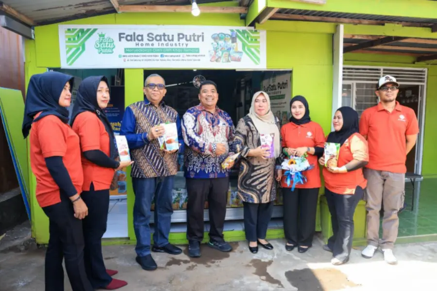 Transformasi Kuliner Ternate: Stik Kenari dan Abon Lokal Fala Satu Putri Raih Apresiasi Wamenaker sebagai Produk Berkualitas Ekspor
