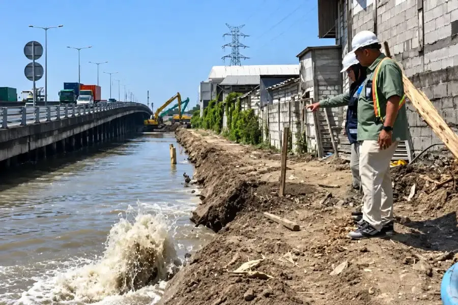 Jejak Pipa di Tambak Mayor: Pelajaran dari Insiden Kebocoran Petrokimia Gresik