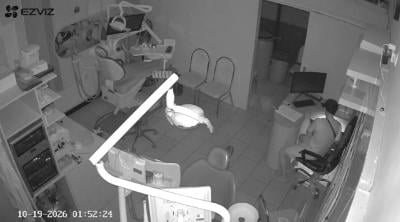 Ketika Malam Menjelma Saksi: Jejak Maling di Atap Klinik Gigi dan Toko Baut Tuban