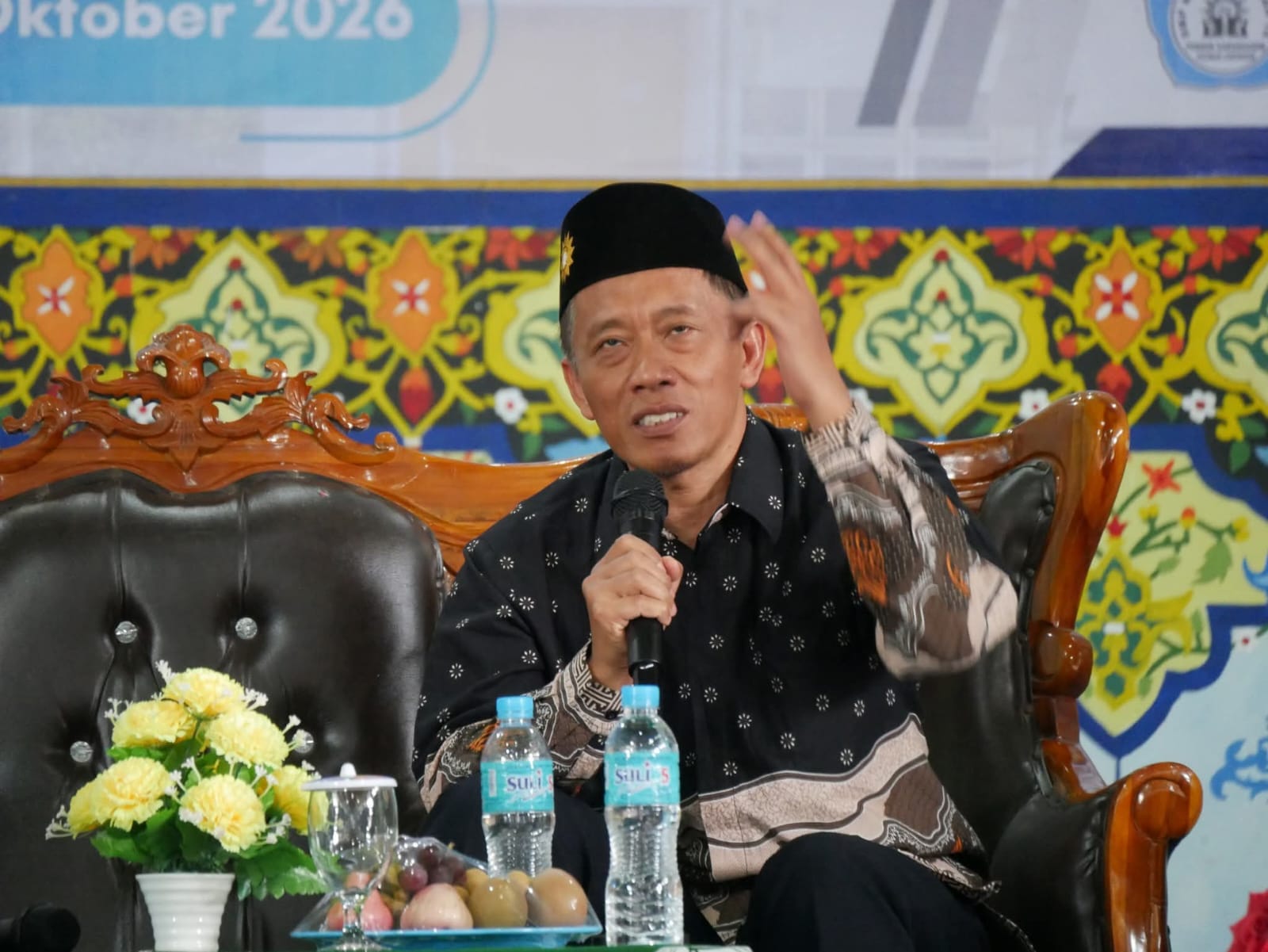 Kisah Inspiratif Prof. Uril Bahruddin: Strategi 14 Hari Kuasai Bahasa Arab di Pondok Karangasem