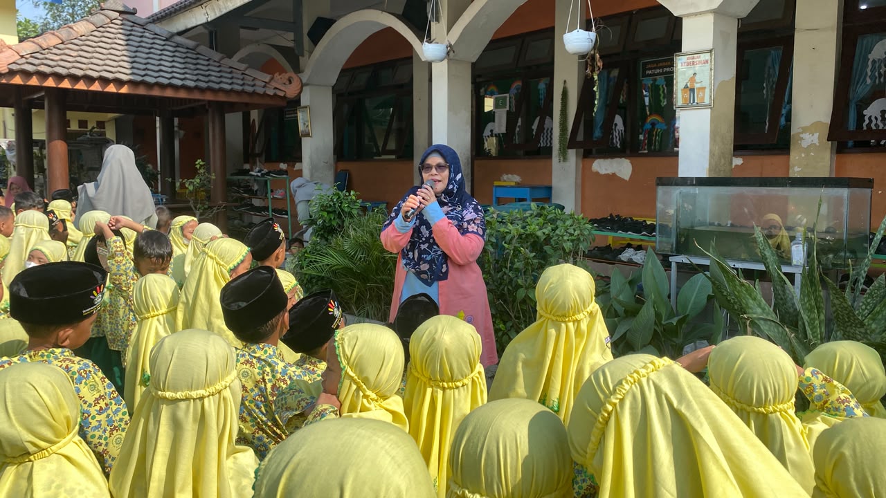 KTS Penuh Makna: Siswa Kelas V SD Muri Pimpin Senam Jungle Safari, Beri Pengalaman Interaktif untuk TK Aisyiyah