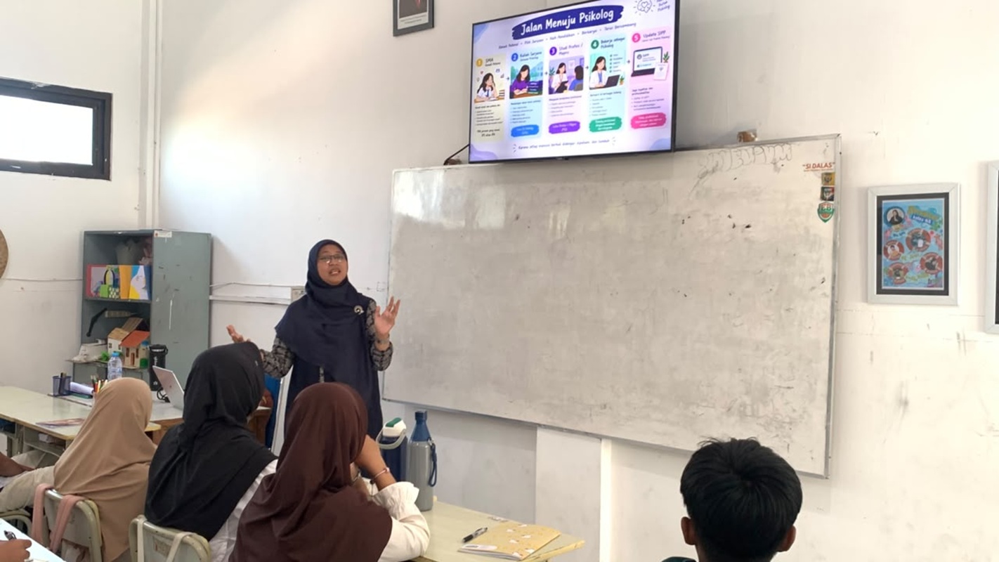 Lebih dari Sekadar Candaan: Psikolog Ajarkan Siswa Spemdalas Kenali Emosi dan Rancang Masa Depan