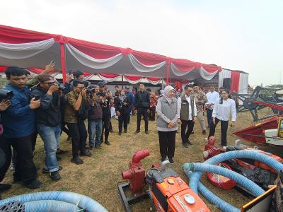 Melawan Kemarau Panjang: Harapan Petani Mojokerto Bertumpu pada Alsintan dan Inovasi