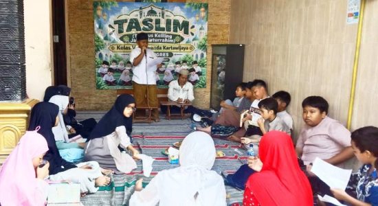 Mengembangkan Karakter Holistik: Program Taslim SD Mugres Ajarkan Al-Qur’an dan Kepedulian Sosial