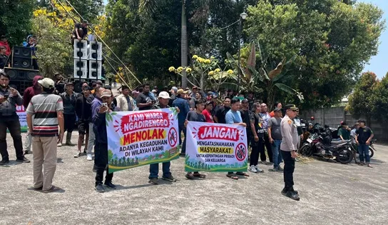Mengurai Simpul Harapan di Lereng Gunung: Mengapa Warga Ngadirenggo Membela Keberadaan PT Greenfields