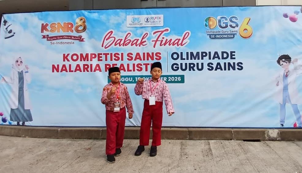 Pengalaman Berharga di Atas Medali: Perjuangan Dua Siswa MI Mutwo di Final KSNR-8