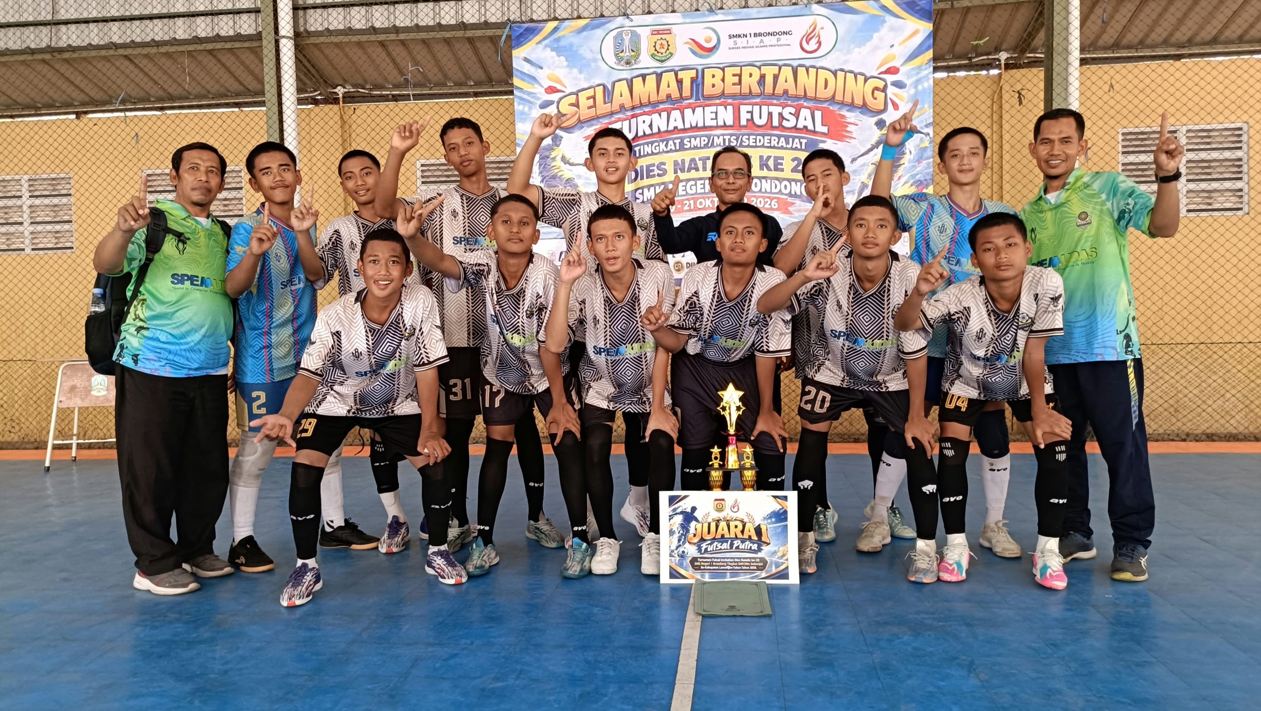 Spemudas Sabet Gelar Juara Futsal Dies Natalis SMKN 1 Brondong Usai Pesta Gol